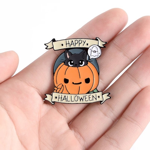 🎉 New Happy Halloween Black Cat in a Pumpkin Pin - Picture 2 of 6